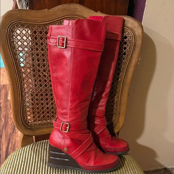 Miz Mooz Red Leather Knee-High Wedge Boots. Size 6.5 - Picture 1 of 13
